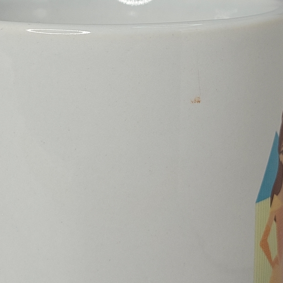 Disney Princesses Mug "Be Bold", New, Slight Factory Defect Pictured - Picture 11 of 11